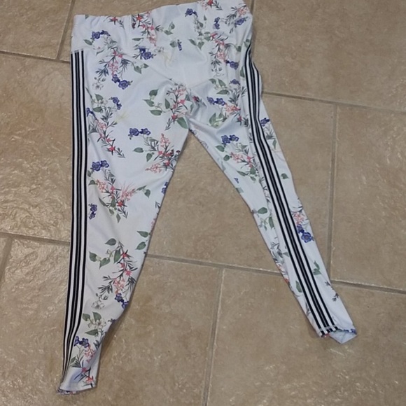 Athleta Yoga Pants - Picture 5 of 8